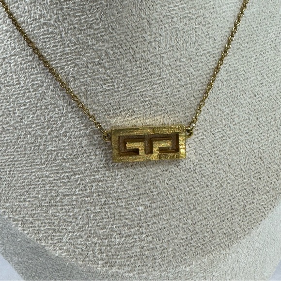 💎 DOUBLE GG NECKLACE - Picture 7 of 12